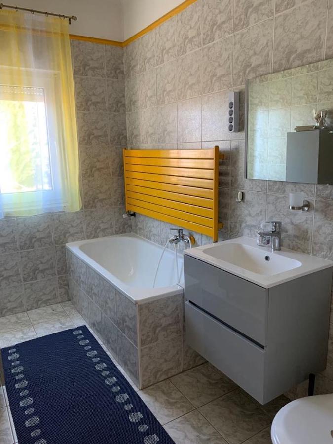 Villa Akos Haz à Siófok Extérieur photo