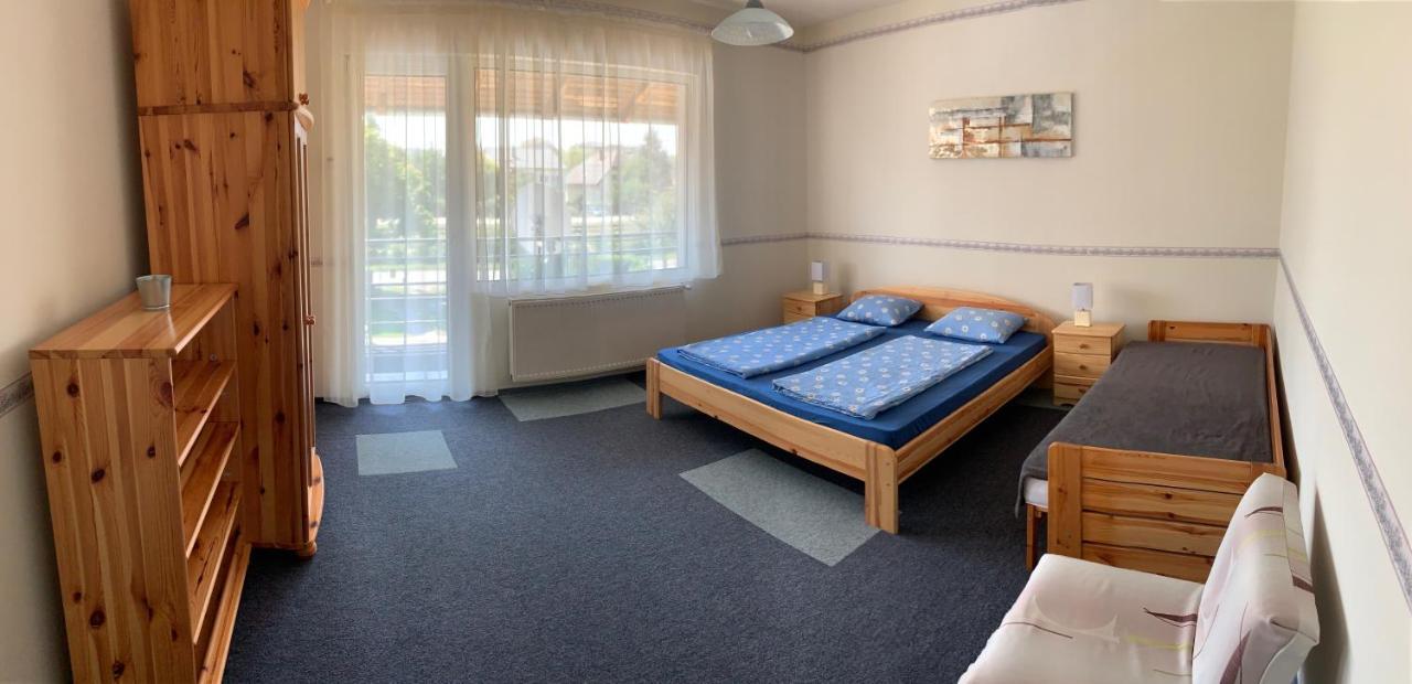 Villa Akos Haz à Siófok Extérieur photo